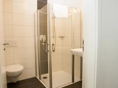 Zimmeransicht Bad Einzelzimmer