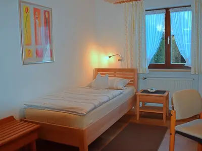 Einzelzimmer für 1 Person (11 m²) in Bad Bayersoien 1/10