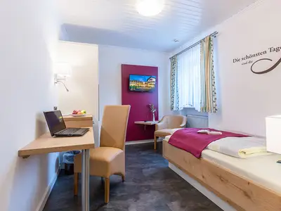 Einzelzimmer für 1 Person in Bad Birnbach 2/3