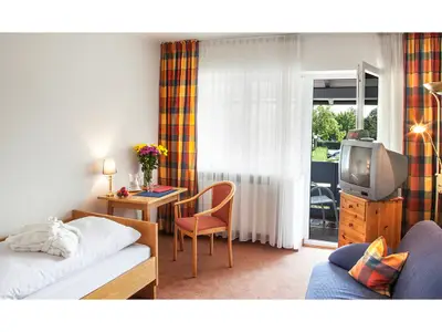 Einzelzimmer für 1 Person in Bad Birnbach 2/3