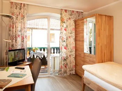 Einzelzimmer für 1 Person (18 m²) in Bad Birnbach 2/2