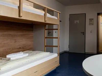 Einzelzimmer mit Duschbad