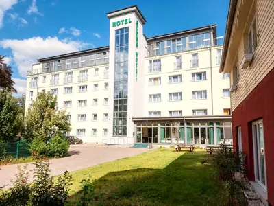 Herzlich willkommen im ALPHA HOTEL Hermann von Salza