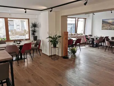 Einzelzimmer für 1 Person (10 m²) in Stadt Bad Neuenahr-Ahrweiler 3/10