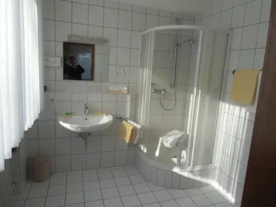 Einzelzimmer für 1 Person (16 m²) in Bad Sassendorf 3/4