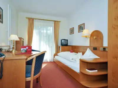 Einzelzimmer für 1 Person (18 m²) in Bad Wiessee 8/10