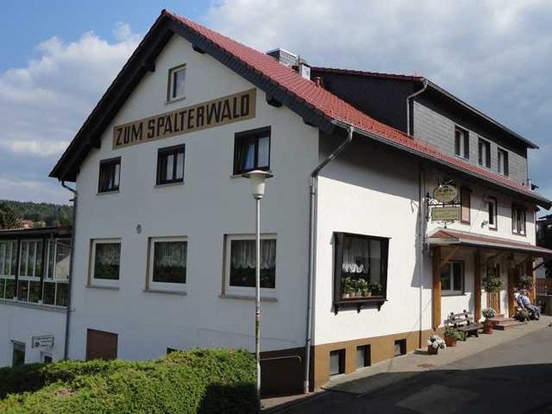 18313374-Einzelzimmer-1-Beerfelden-800x600-2