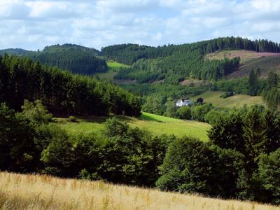 Landgasthof Rüppel - Landschaft mit Blick auf Hotel