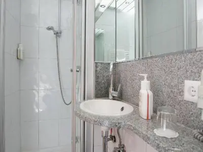 Einzelzimmer für 1 Person in Boll 9/9