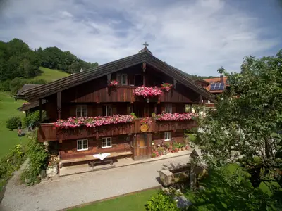 Hausansicht Gästehaus Weber in Gmain