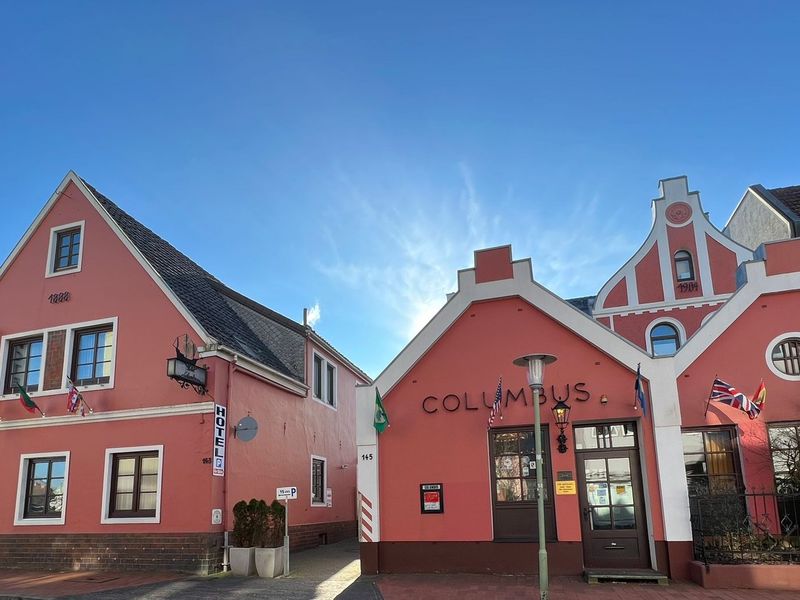 Columbus Hotel und Glamping Hauptansicht