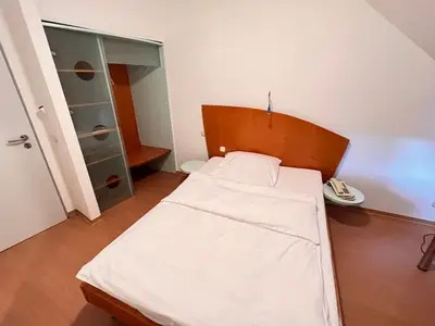 Einzelzimmer für 1 Person (14 m²) in Dietzenbach 2/4