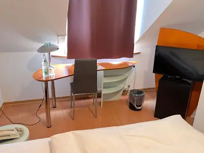 Einzelzimmer für 1 Person (14 m²) in Dietzenbach 4/4