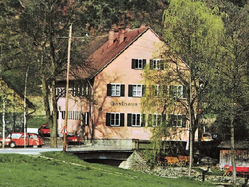 19199607-Einzelzimmer-1-Donaustauf-800x600-2