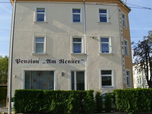 22375857-Einzelzimmer-1-Dresden-300x225-4