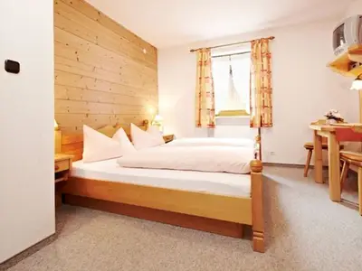 Einzelzimmer für 1 Person (16 m²) in Fischbachau 8/10