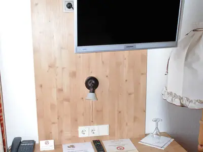 Einzelzimmer TV