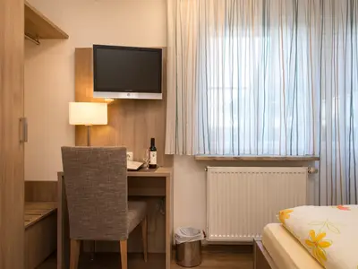 Einzelzimmer für 1 Person in Freiburg 3/6