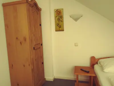 Einzelzimmer für 1 Person in Hamburg 4/6