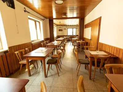 Einzelzimmer für 2 Personen (8 m²) in Hollfeld 5/10 Einzelzimmer für 2 Personen (8 m²) in Hollfeld 5/10
