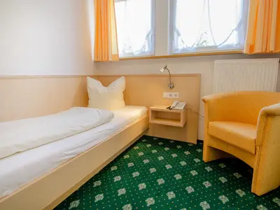 Einzelzimmer für 1 Person in Hornberg 4/4