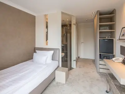 Zimmerbeispiel Einzelzimmer mit Balkon "For One+"