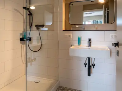 Badezimmerbeispiel Einzelzimmer