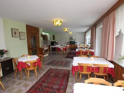 Einzelzimmer für 1 Person in Innsbruck 2/10