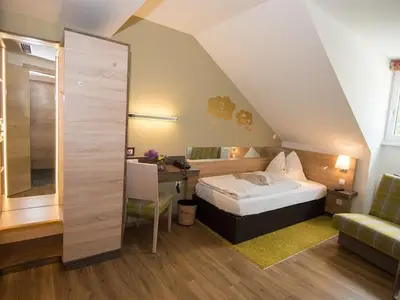 Einzelzimmer für 1 Person in Innsbruck 4/10