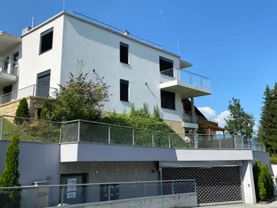 Einzelzimmer für 1 Person (12 m²) in Innsbruck 1/10