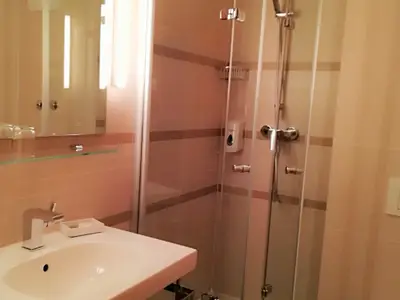 Beispiel Einzelzimmer mit Balkon