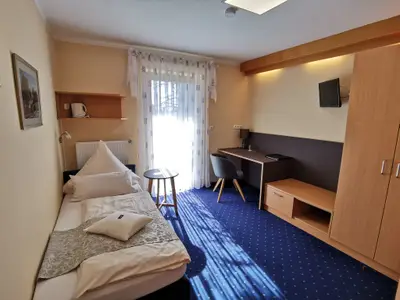 Einzelzimmer für 1 Person (14 m²) in Kelheim 3/4
