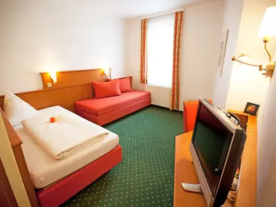 Einzelzimmer für 1 Person in Königsbronn 2/8