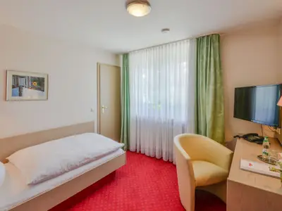 Einzelzimmer für 1 Person in Kusterdingen 2/8