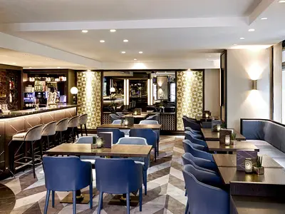 HOTEL BAR, gesamt