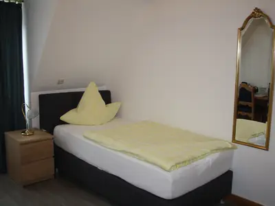 Einzelzimmer für 1 Person (15 m²) in Lennestadt 3/7