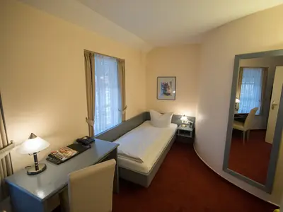 Einzelzimmer für 1 Person (16 m²) in Lingen 1/3