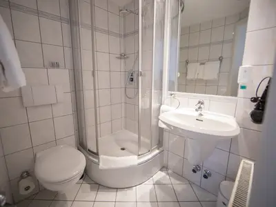 Einzelzimmer für 1 Person (16 m²) in Lingen 2/3