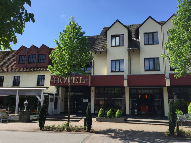 23961207-Einzelzimmer-2-Lippstadt-800x600-0