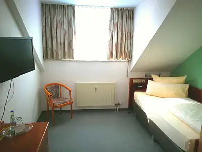 Einzelzimmer für 1 Person in Meckenbeuren 9/10