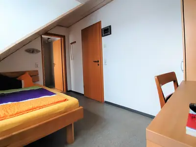 Einzelzimmer für 1 Person (10 m²) in Meckenbeuren 3/10