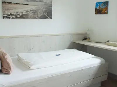 Einzelzimmer für 1 Person (12 m²) in Norddorf 2/4