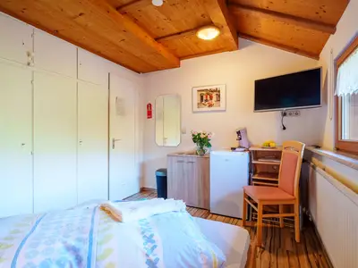 Photo, INSIDE, OUTSIDE