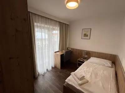 Einzelzimmer für 2 Personen (12 m²) in Obsteig 9/10