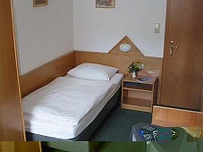 Einbettzimmer