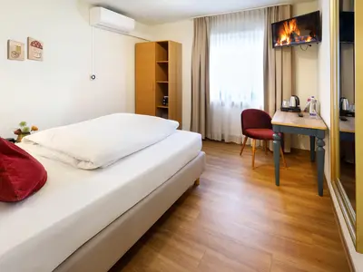 Einzelzimmer für 1 Person in Regensburg 2/5