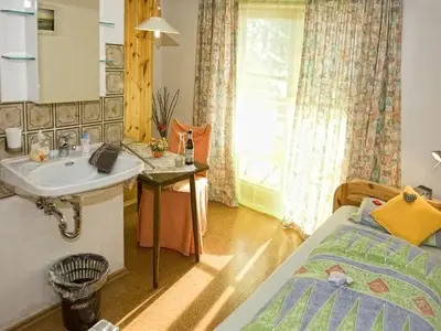 Einzelzimmer für 1 Person (15 m²) in Rettenberg 8/8