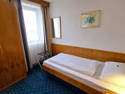 Einzelzimmer für 1 Person in Reutlingen 2/4