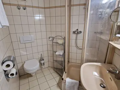 Einzelzimmer für 1 Person in Reutlingen 3/4