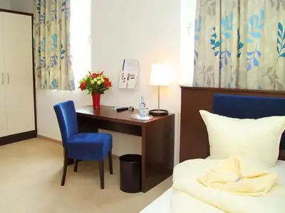Einzelzimmer für 1 Person (12 m²) in Röbel/Müritz 6/7